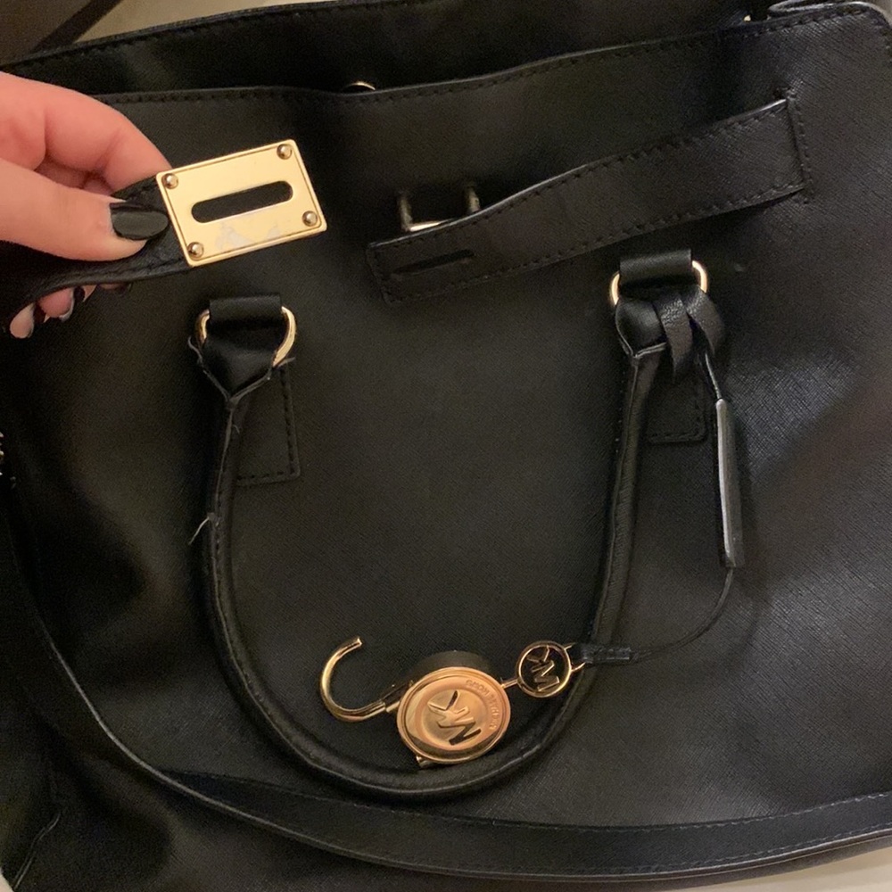Michael kors purse - Picture 10 of 11